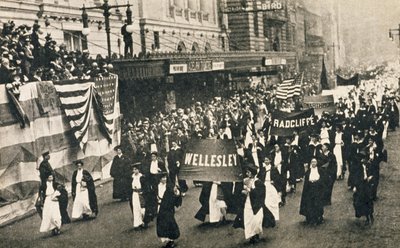 Suffragette-parade, uden for Adelphi Theatre, New York, 1910 af American Photographer